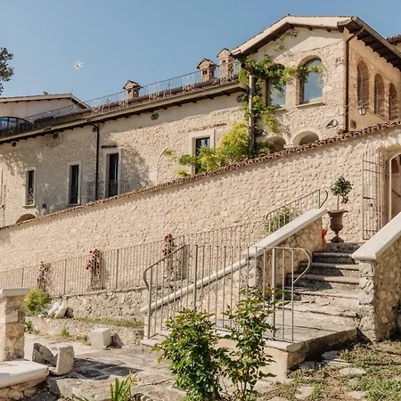 فندق مبيت وإفطار Palazzo Agrippa Bominaco